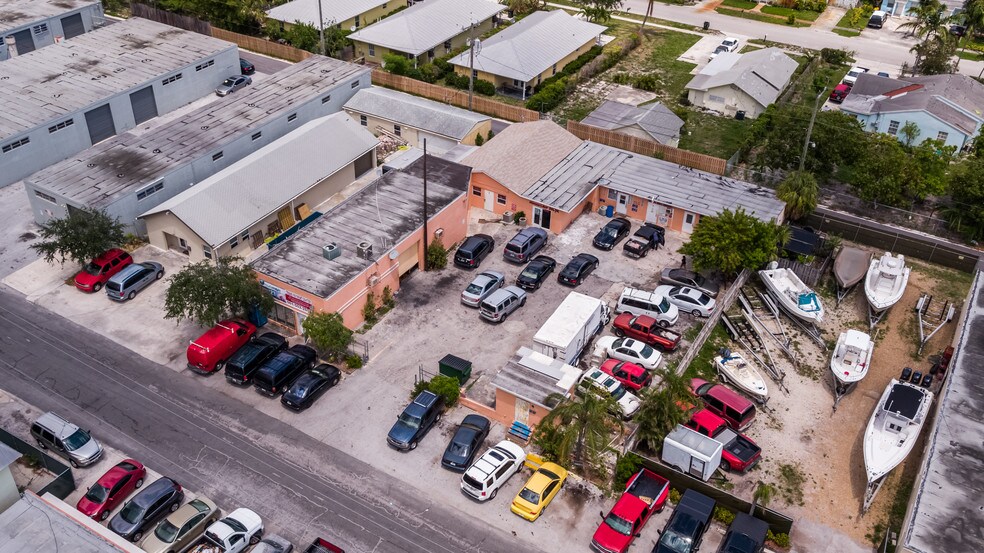 More Photos Of 341 SE 2nd Ave, Delray Beach Restaurant For Sale