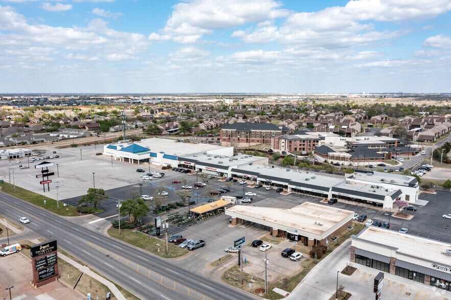 More Photos Of 12302-12408 May Ave, Oklahoma City Freestanding For Lease