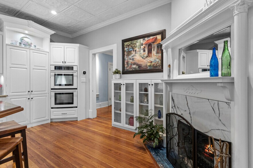 More Photos Of 1332 3rd Ave W, Bradenton Specialty For Sale