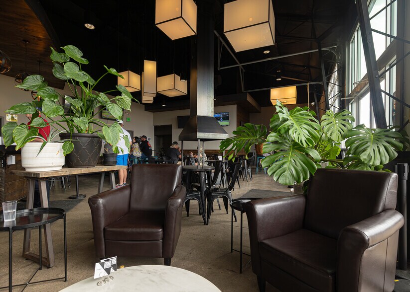 More Photos Of 2480-2490 N Powers Blvd, Colorado Springs Warehouse For Sale