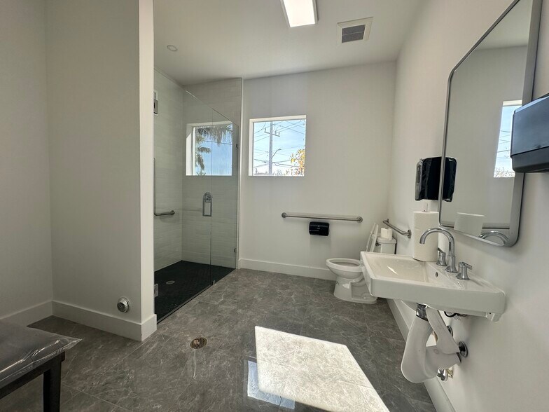 More Photos Of 1501 NW 18th St, Pompano Beach Land For Lease