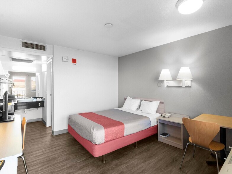 More Photos Of 1150 Wilkins Cir, Casper Hotel For Sale