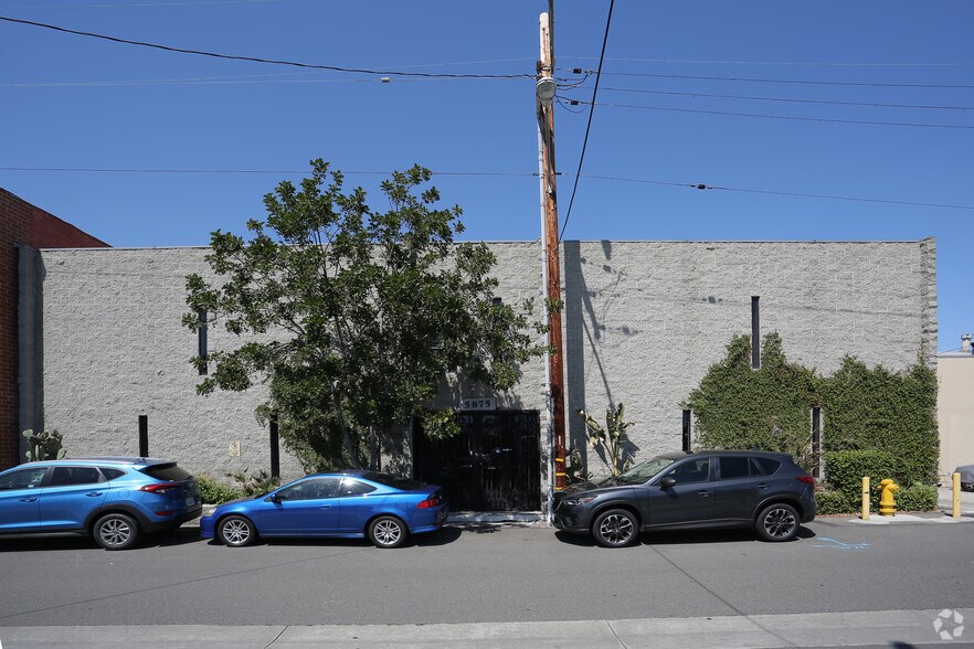 More Photos Of 5875 Blackwelder St, Culver City Loft Creative Space For Lease