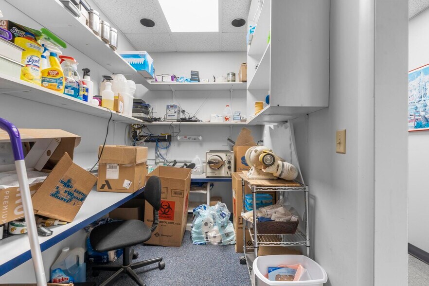 More Photos Of 385 Main St, West Haven Medical For Sale