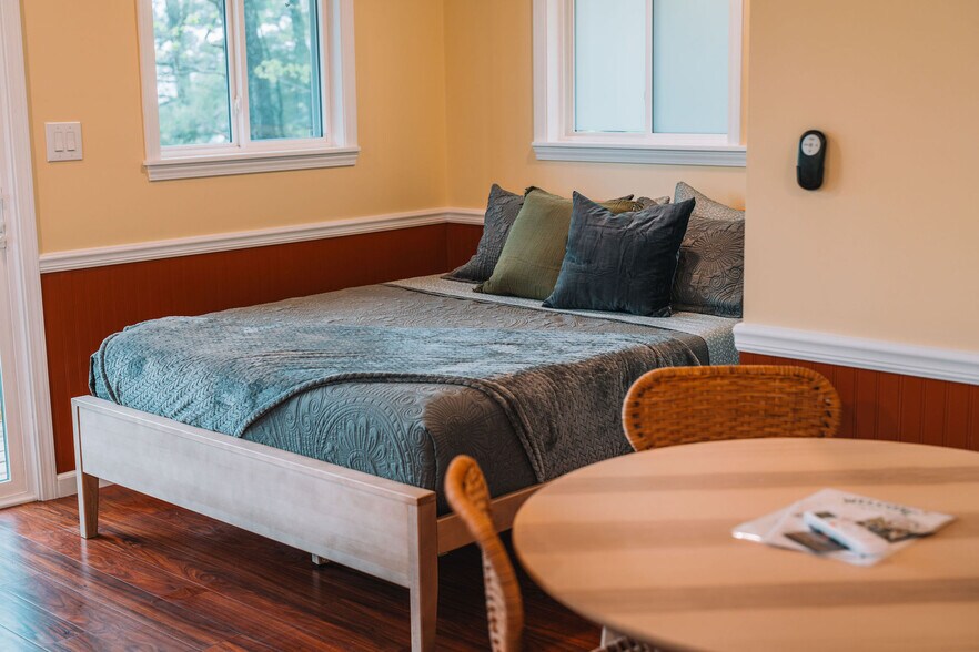 More Photos Of 250 Wood Thrush Lane, Rogers Specialty For Sale
