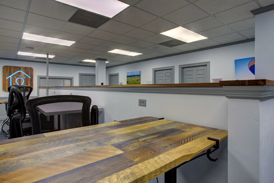 More Photos Of 930 Red Rose Ct, Lancaster Medical For Lease