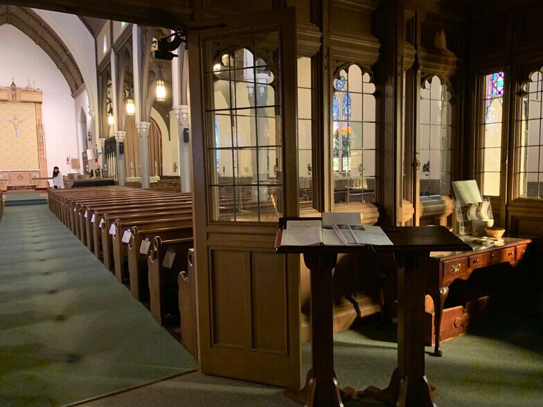 More Photos Of 136 E Main St, Meriden Religious Facility For Sale