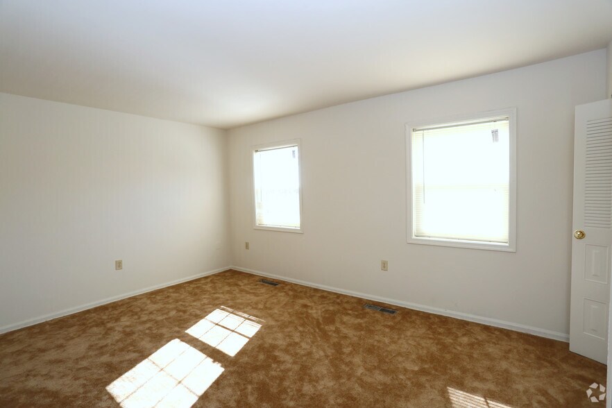 More Photos Of 10000 Greenside Dr, Cockeysville Apartments For Lease