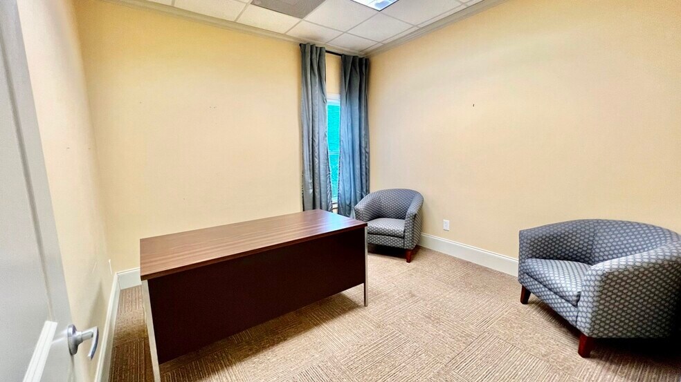 More Photos Of 2469 E Piedmont Rd, Marietta Office For Lease
