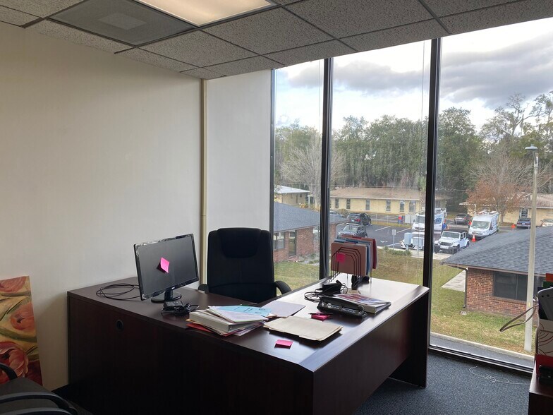 More Photos Of 2610 NW 43rd St, Gainesville Office For Lease
