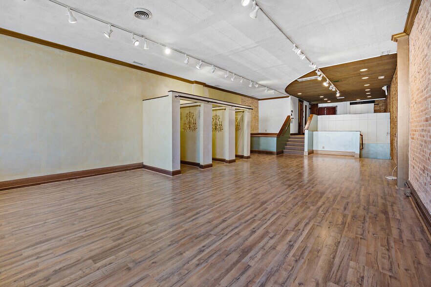 More Photos Of 43 Main St, Clinton Township Storefront For Sale