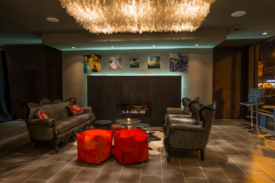 More Photos Of 3014 W Irving Park Rd, Chicago Storefront Retail Residential For Sale