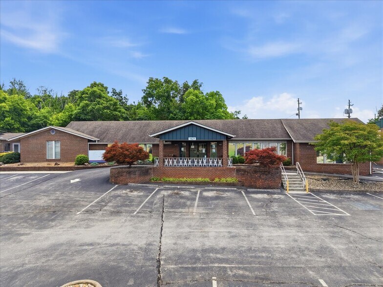 More Photos Of 1633 W Morris Blvd, Morristown Healthcare For Sale