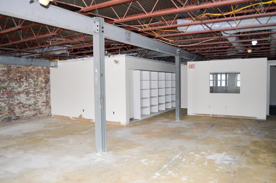 More Photos Of 1 Harris St, Newburyport Medical For Lease