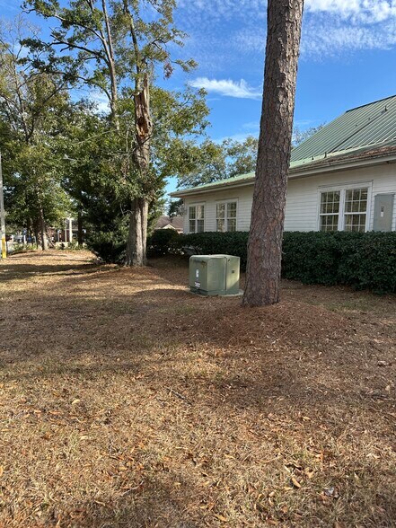 More Photos Of 1850 Bellair Blvd, Orange Park Medical For Sale
