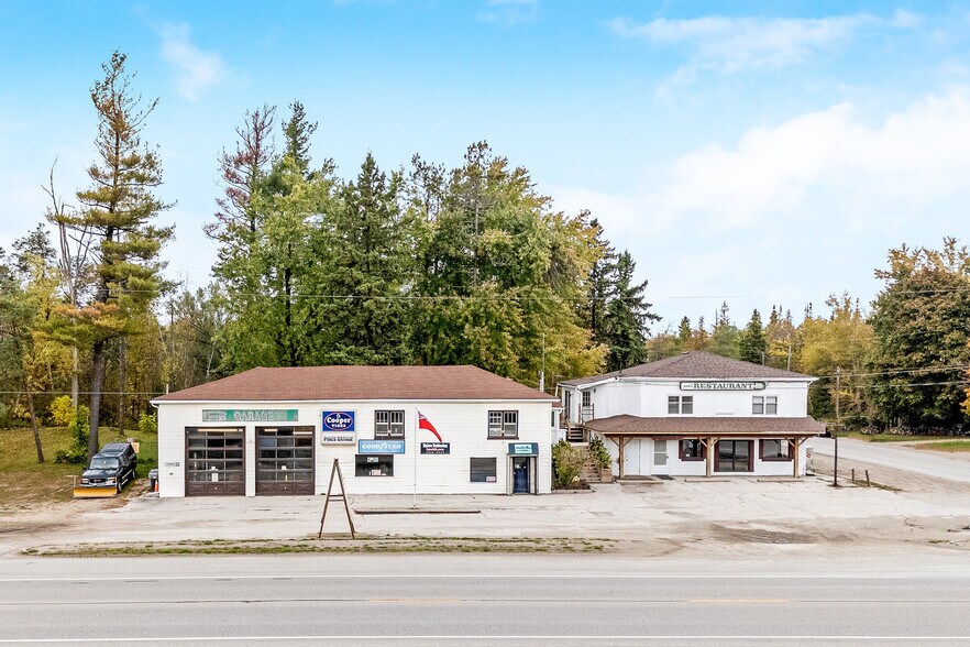 More Photos Of 204369 DUFFERIN 109 Rd, Amaranth Storefront Retail Residential For Sale