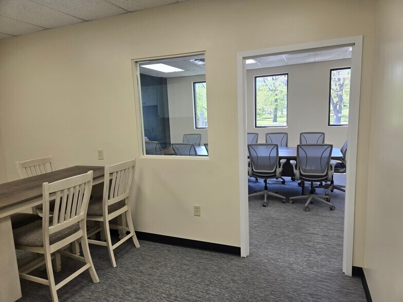 More Photos Of 850 High St, Holyoke Medical For Lease