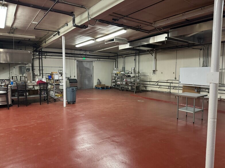 More Photos Of 2700-2730 W Barberry Pl, Denver Industrial For Sale