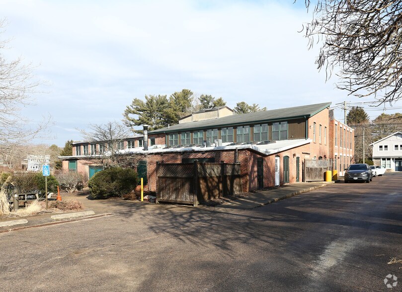 More Photos Of 11 Main St, Mystic Medical For Lease