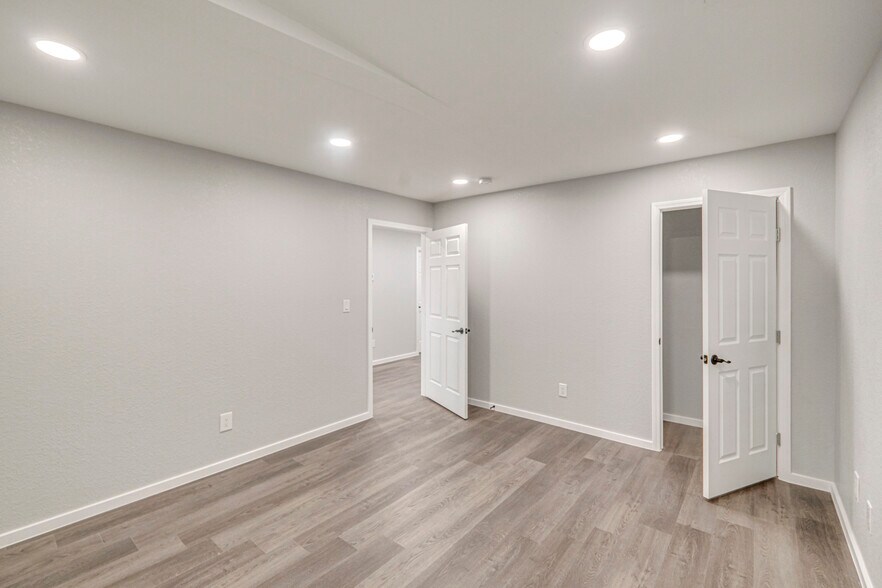 More Photos Of 5268/5450 N FM 866, Odessa Warehouse For Sale