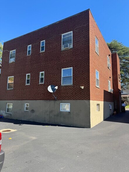 More Photos Of 3853 Delmar Ave, Cincinnati Apartments For Sale