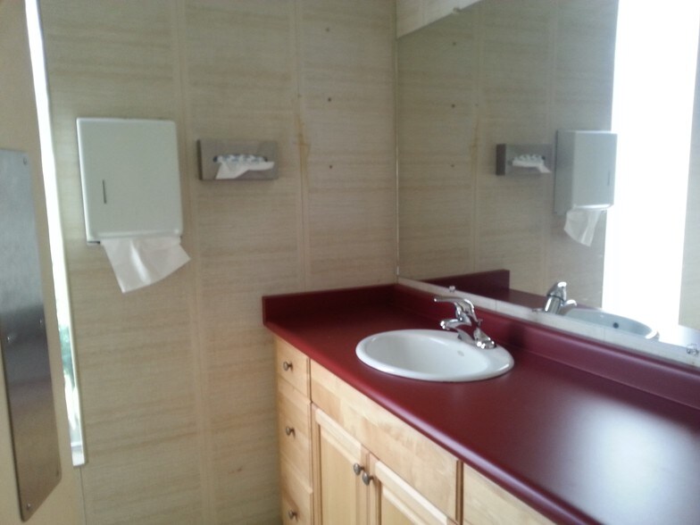 More Photos Of 5520 McDermott Dr, Berkeley Warehouse For Sale