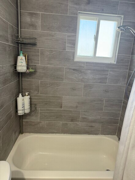 More Photos Of 2171 Thurmont Rd, Akron Multifamily For Sale