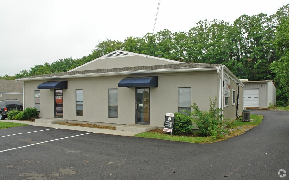 Primary Photo Of 3783-3785 Peters Creek Rd, Roanoke Office For Lease