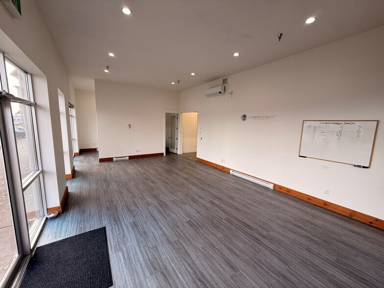 More Photos Of 6039 196 St, Surrey Showroom For Sale