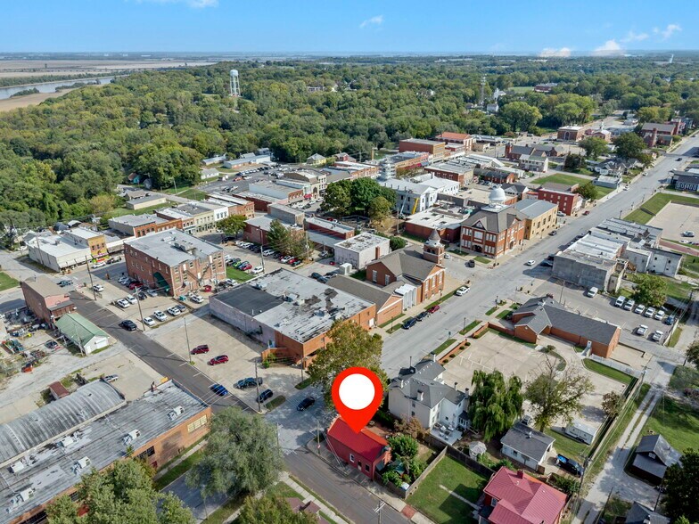 More Photos Of 901 Franklin Ave, Lexington General Retail For Sale