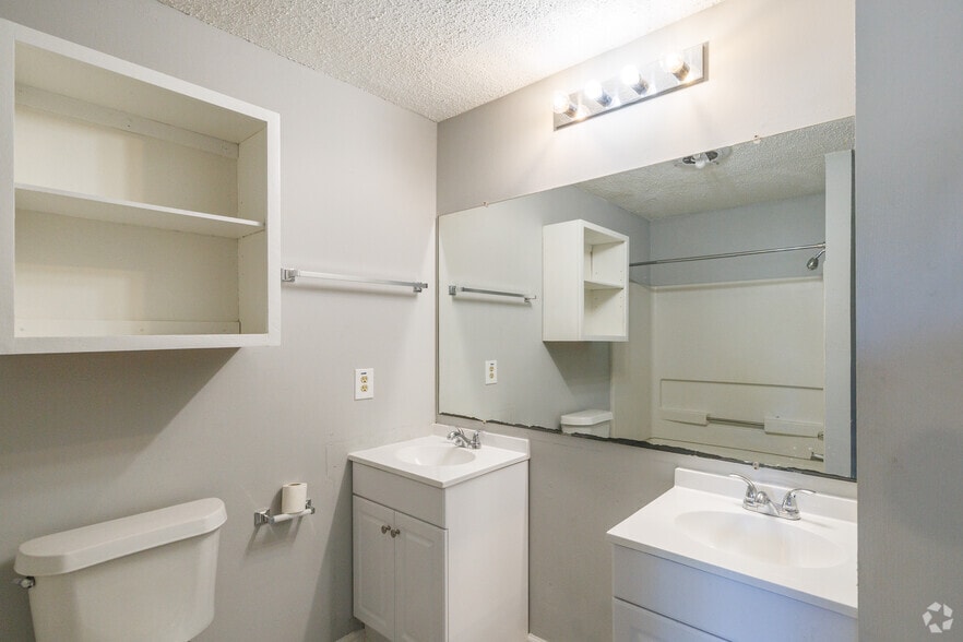 More Photos Of 509 N Westover Blvd, Albany Apartments For Sale