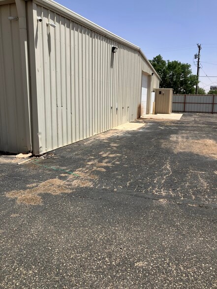 More Photos Of 2601 Olton Rd, Plainview Auto Repair For Sale