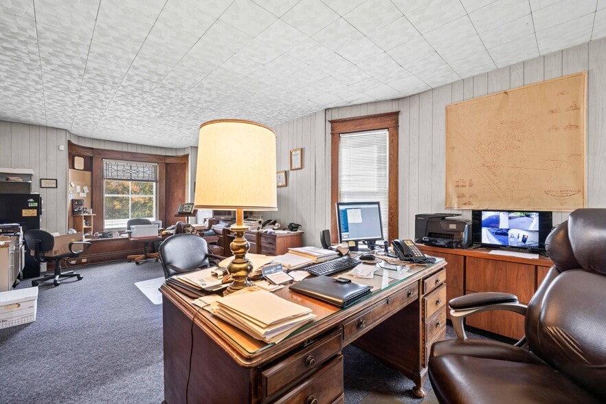 More Photos Of 1975 Seneca St, Buffalo Office For Sale