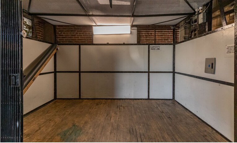 More Photos Of 1500 S Los Angeles St, Los Angeles Office For Sale