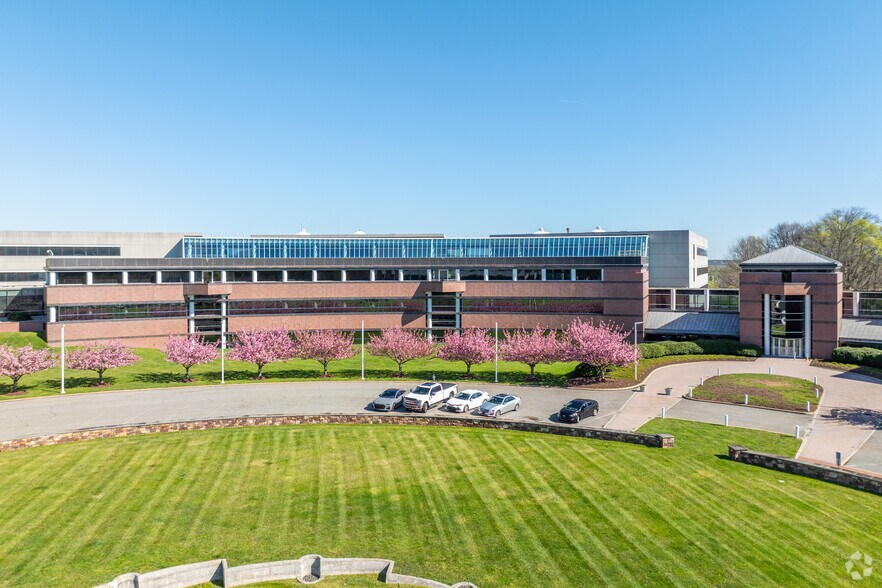 More Photos Of 500 Arcola Rd, Collegeville Office For Lease