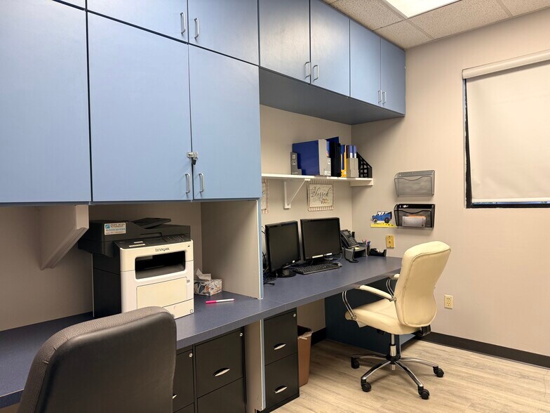 More Photos Of 604 W Warner Rd, Chandler Medical For Sale