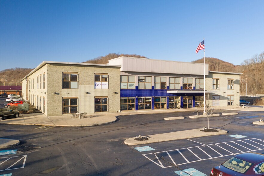 Primary Photo Of 2585 Freeport Rd, Pittsburgh Medical For Lease