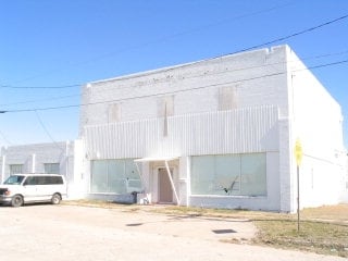 Primary Photo Of 300 S Rennie St, Ada Warehouse For Sale