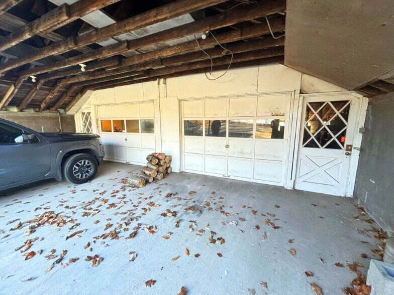 More Photos Of 536 Scott Rd, Waterbury Industrial For Sale