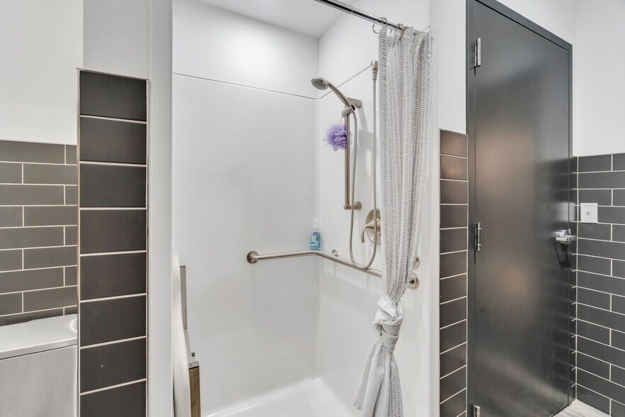 More Photos Of 329 W Main St, American Fork Light Manufacturing For Lease