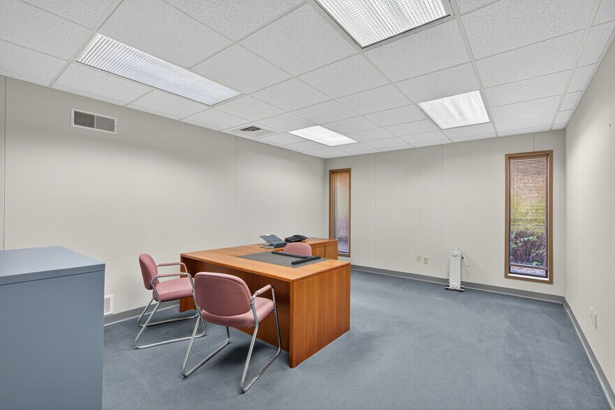 More Photos Of 1105 E Susquehanna St, Allentown Flex For Sale