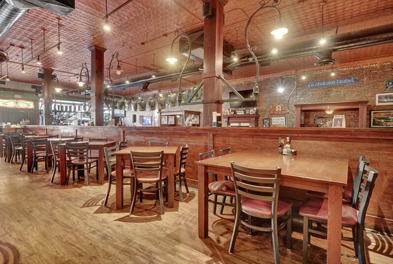 More Photos Of 210 Huron Ave, Port Huron Restaurant For Sale