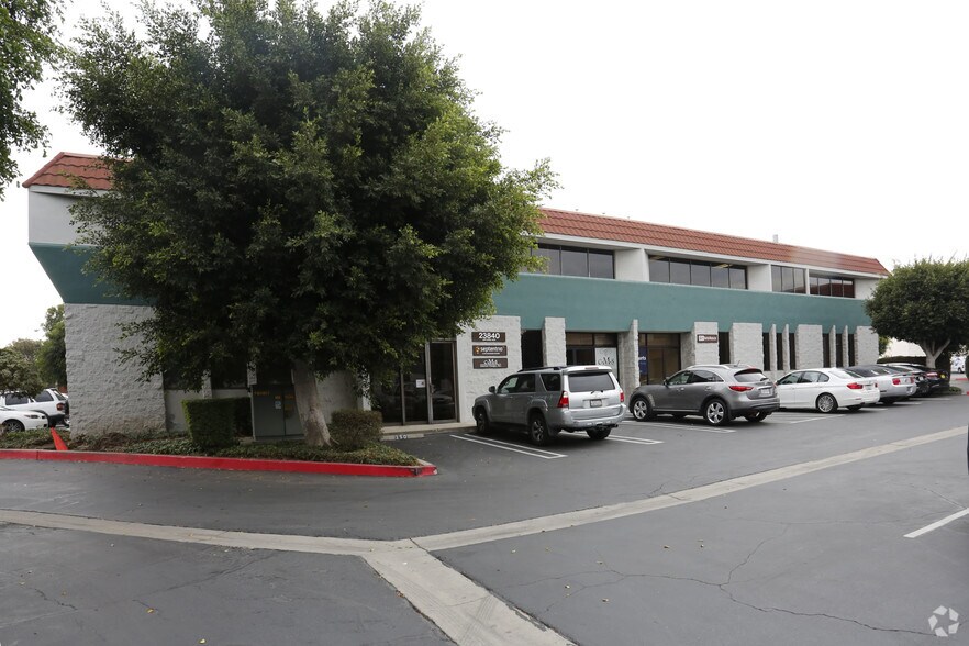 More Photos Of 23840-23848 Hawthorne Blvd, Torrance Office For Lease