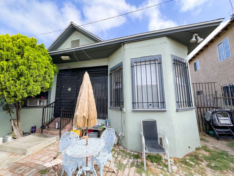 More Photos Of , Los Angeles Multifamily For Sale