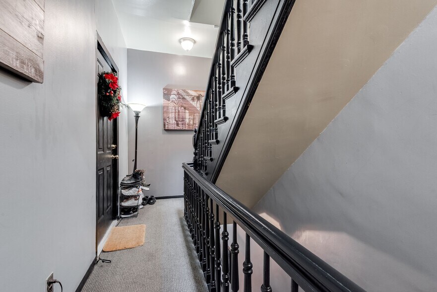 More Photos Of 626 Vanderbilt Ave, Brooklyn Apartments For Sale