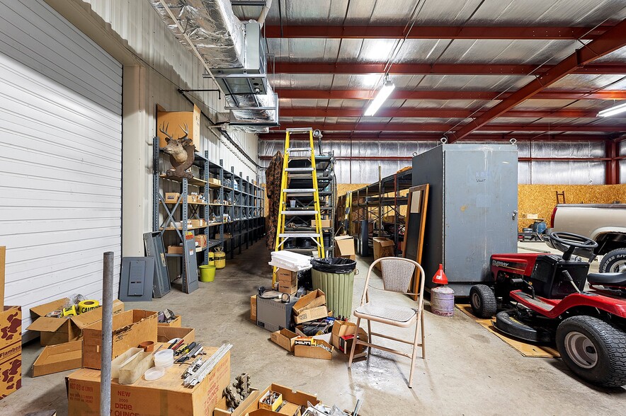 More Photos Of 1373 Kimberly Dr, Neenah Flex For Sale