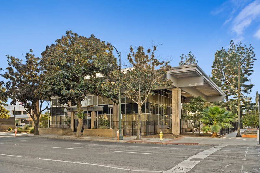 More Photos Of 9 S El Dorado St, Stockton Office For Sale