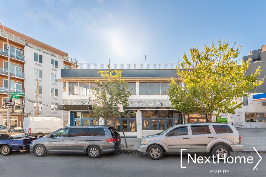 More Photos Of 3106 Astoria Blvd, Astoria Office Residential For Sale