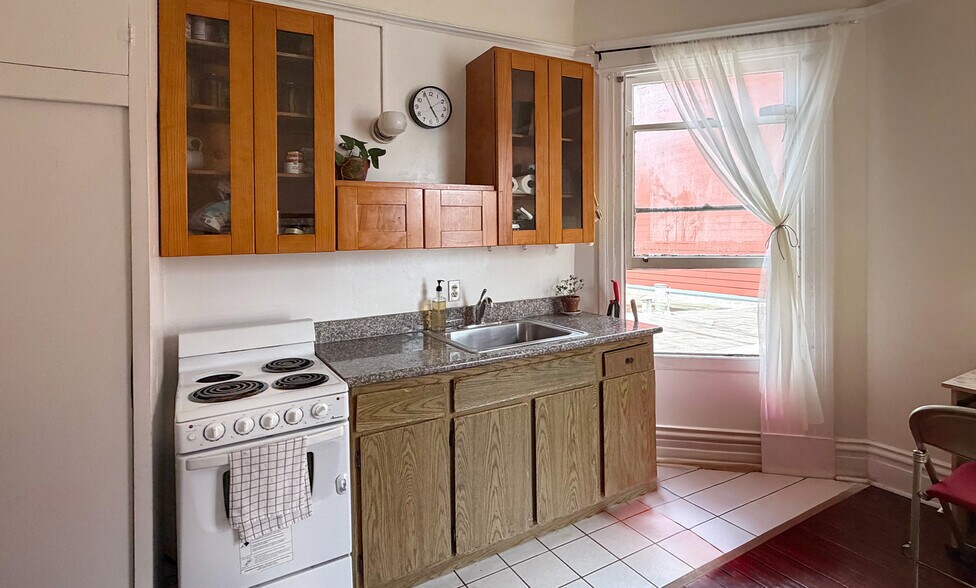 More Photos Of 4328-4330 Geary Blvd, San Francisco Apartments For Sale