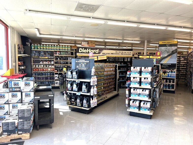 More Photos Of 2001 S Madison St, Muncie Freestanding For Sale